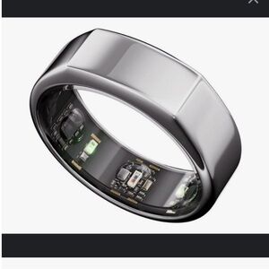 Oura Silver Smart Ring